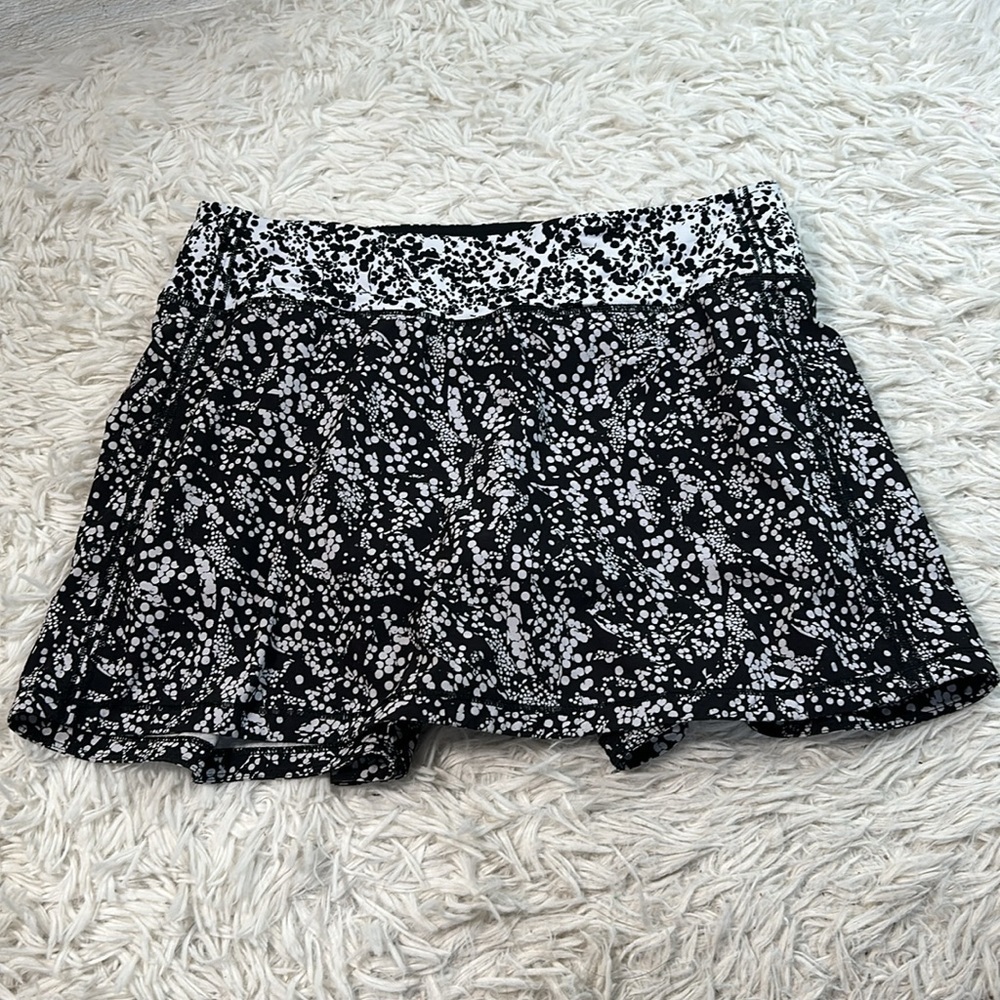 Lululemon Pace Rival Skirt (Tall) *No Panels Chirasu Black / Chirakasu Alpine Wh